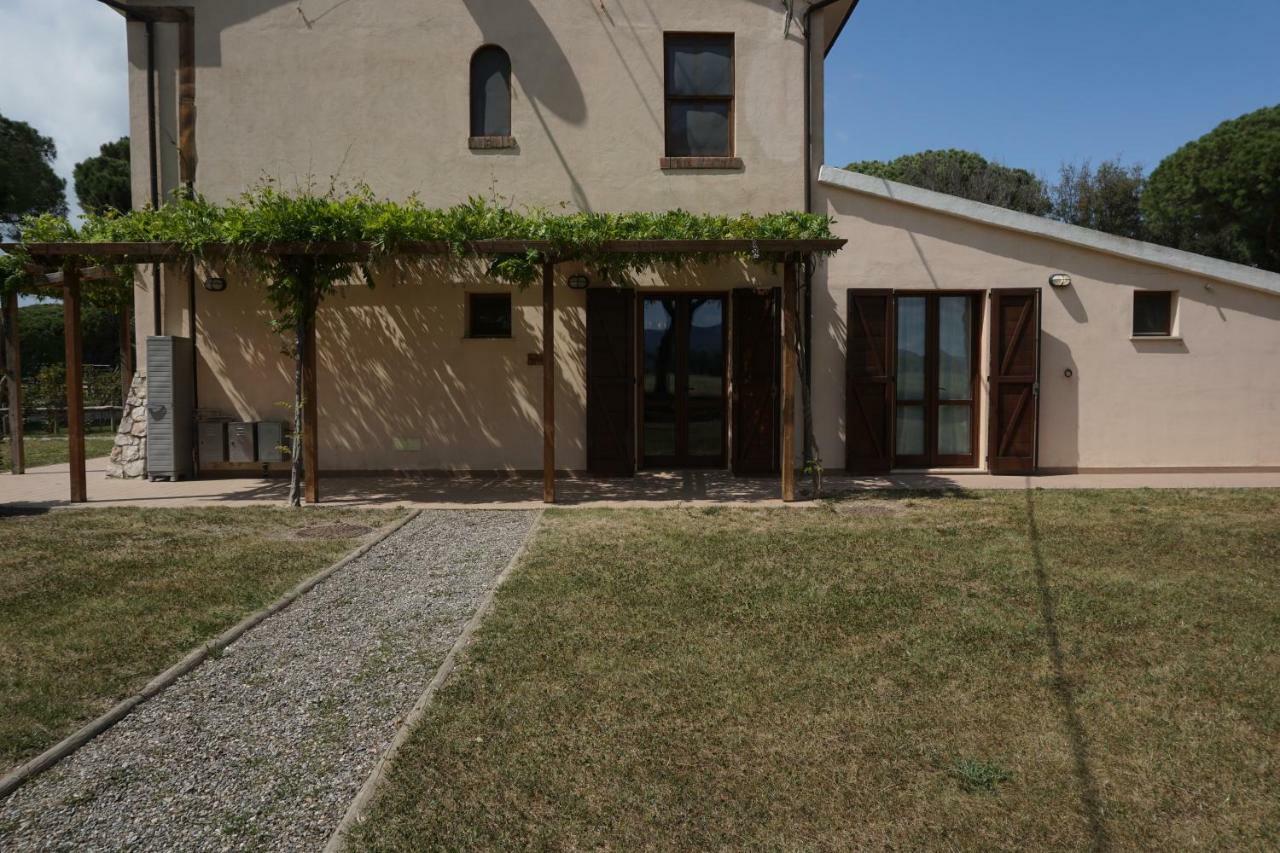 Отель Tenuta San Carlo Марина-ди-Гроссето Экстерьер фото